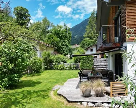 Prázdninový dům Freiheit - Modernes Haus In Alpenlaendischem Stil Fuer Urlaub Und Workation In Bester Lage Am Fuss Der Alpen